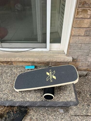 New Double Tilt Single Wheel Wooden Balance Board – Skateboard Training Balance Trainer photo review